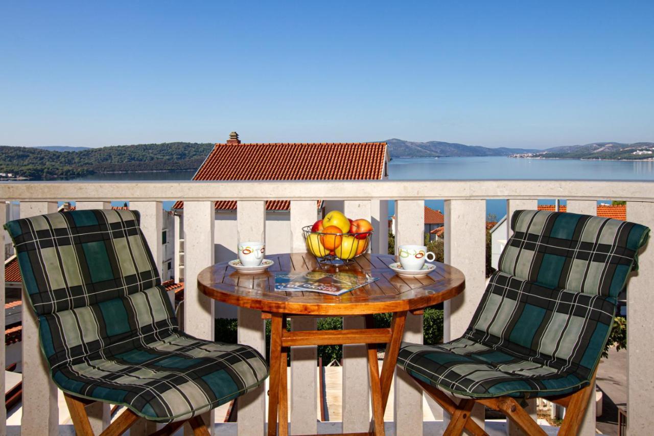 Villa Bianca Trogir Eksteriør billede
