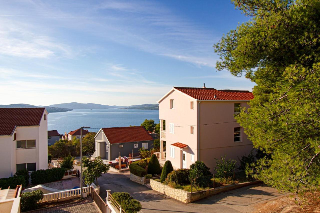 Villa Bianca Trogir Eksteriør billede