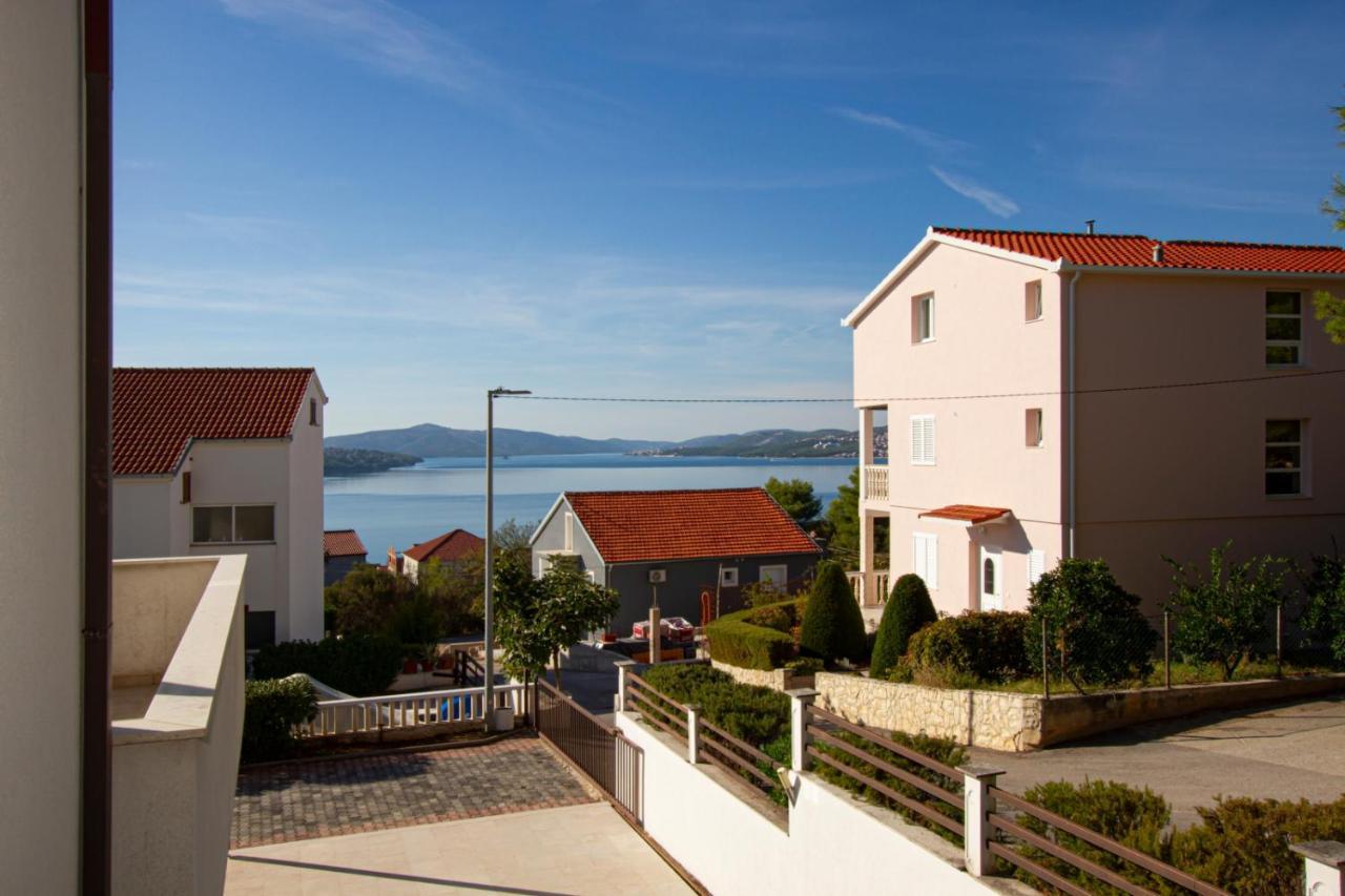 Villa Bianca Trogir Eksteriør billede