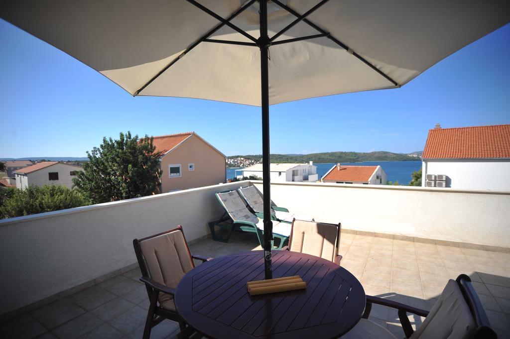 Villa Bianca Trogir Eksteriør billede