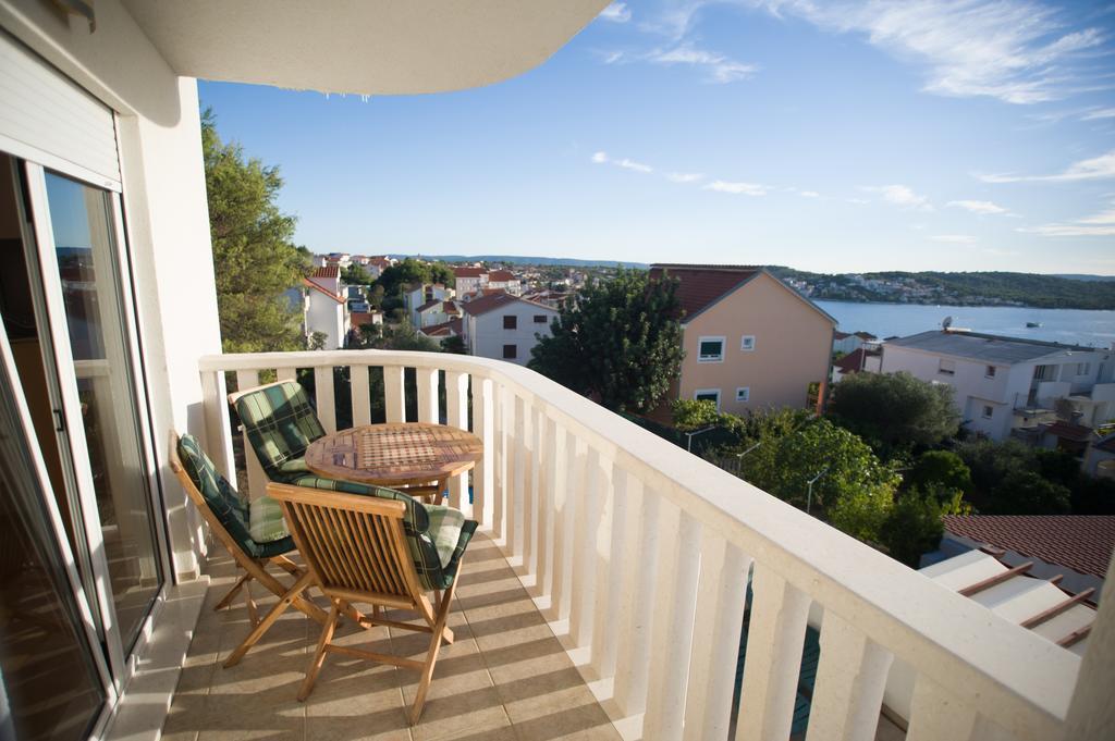 Villa Bianca Trogir Eksteriør billede
